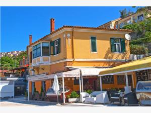 Beachfront accommodation Blue Istria,Book  Rajan From 114 €