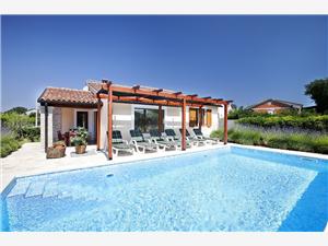 Villa Koralina Pula, Méret 100,00 m2, Szállás medencével