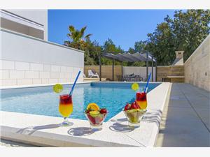 Ferienwohnungen Villa V Vir - Insel Vir, Größe 150,00 m2, Privatunterkunft mit Pool, Luftlinie bis zum Meer 250 m