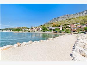 Beachfront accommodation Split and Trogir riviera,Book  Mirko From 78 €