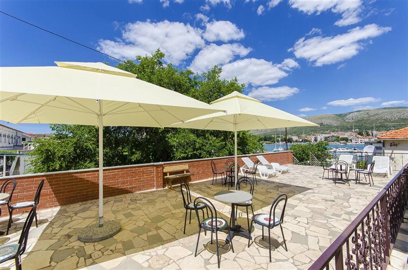 Smještaj Apartmani i Sobe Iva 47621 Trogir, smještaj Split i Trogir