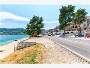 Apartment Split and Trogir riviera,Book  Martina From 57 €