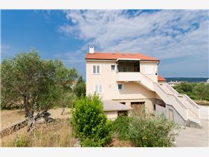 Apartment Kvarners islands,Book  Mauro From 80 €