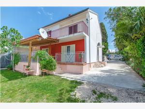 Beachfront accommodation Zadar riviera,Book  Ojdana From 107 €