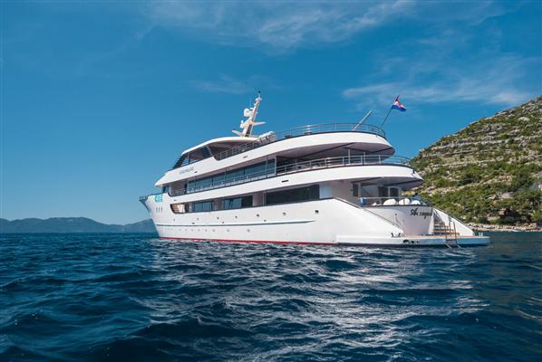 Cruise Ships Avangard Cruise Croatia