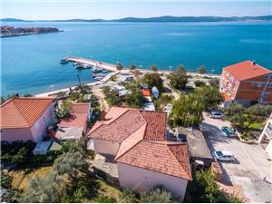 Apartmán Bepo Zadar riviéra, Rozloha 16,00 m2, Vzdušná vzdialenosť od mora 5 m, Vzdušná vzdialenosť od centra miesta 200 m