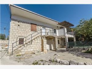 Appartamenti Anita Slatine (Ciovo), Casa di pietra, Dimensioni 30,00 m2, Distanza aerea dal centro città 250 m