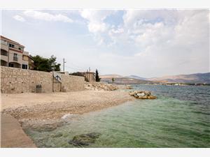 Beachfront accommodation Split and Trogir riviera,Book  Zorica From 22 €