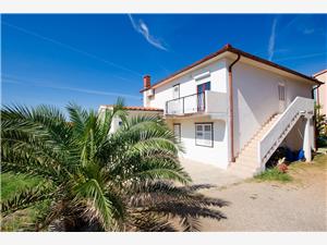 Apartment Kvarners islands,Book  Biserka From 57 €