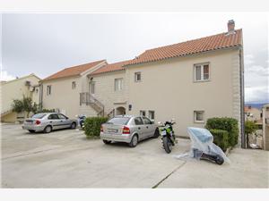 Apartmá Středodalmatské ostrovy,Rezervuj  Karlo Od 3365 kč