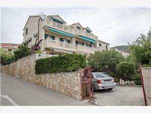 Appartement Midden Dalmatische eilanden,Reserveren  Simon Vanaf 114 €