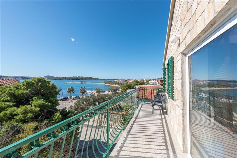 Apartment A2, for 3 persons