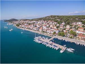 Apartments Marica Tisno - island Murter, Size 35.00 m2, Airline distance to town centre 200 m