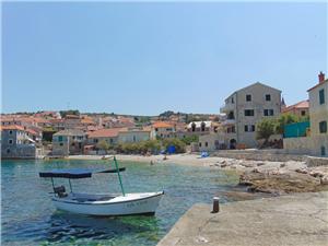 Apartmani Frano Postira - otok Brač, Kvadratura 100,00 m2, Zračna udaljenost od mora 20 m, Zračna udaljenost od centra mjesta 100 m