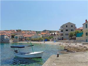 Apartments Frano Postira - island Brac, Size 100.00 m2, Airline distance to the sea 20 m, Airline distance to town centre 100 m