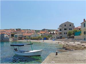 Location en bord de mer Les iles de la Dalmatie centrale,Réservez  Frano De 100 €