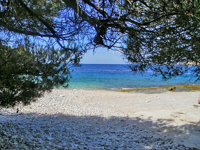 Srebrna strand - Vis sziget | Strandok Horvátországban