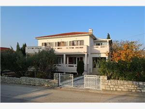 Apartman A Kvarner-öböl szigetei,Foglaljon  Luka From 53814 Ft