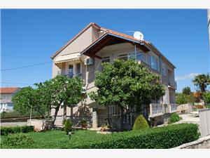 Lägenheter Marko Sukosan (Zadar), Storlek 80,00 m2, Luftavstånd till havet 250 m, Luftavståndet till centrum 30 m
