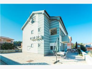 Apartmani Pavlovic Vir - otok Vir, Kvadratura 38,00 m2, Zračna udaljenost od mora 50 m