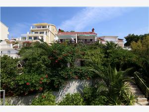 Beachfront accommodation Split and Trogir riviera,Book  Vladimir From 171 €