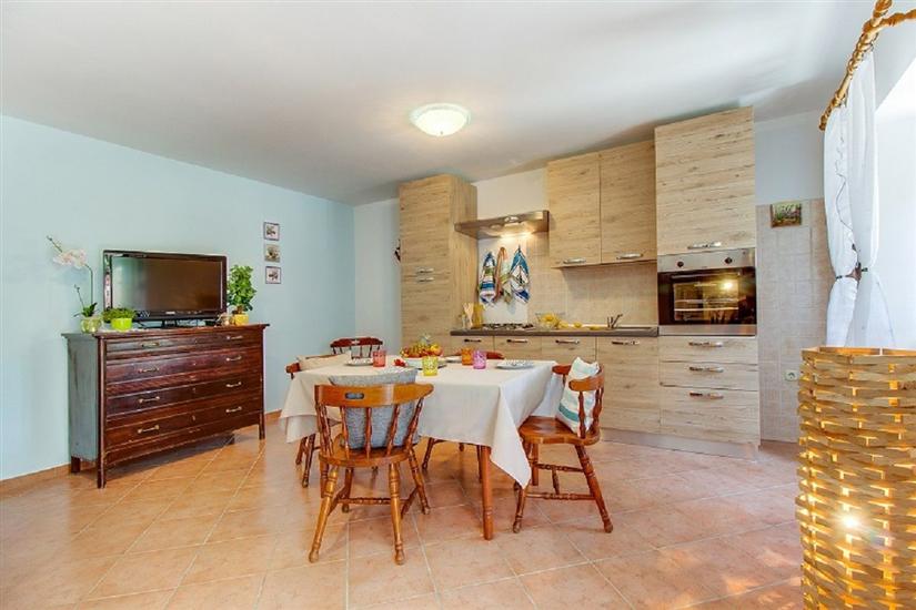 Apartment A2, for 5 persons