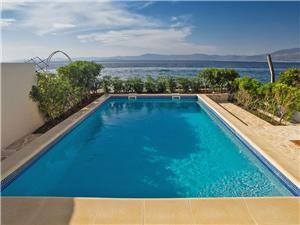 Hébergement avec piscine Les iles de la Dalmatie centrale,Réservez  Violet De 350 €