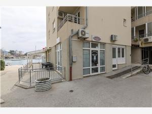 Ferienwohnung Riviera von Split und Trogir,Buchen  Antonela Ab 48 €