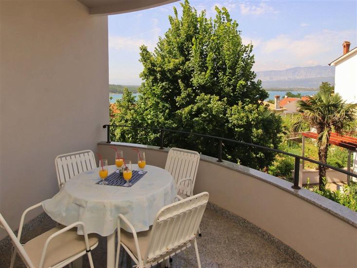 Apartment A2, for 4 persons