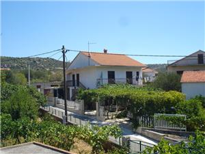 Apartment Split and Trogir riviera,Book  Branka From 100 €