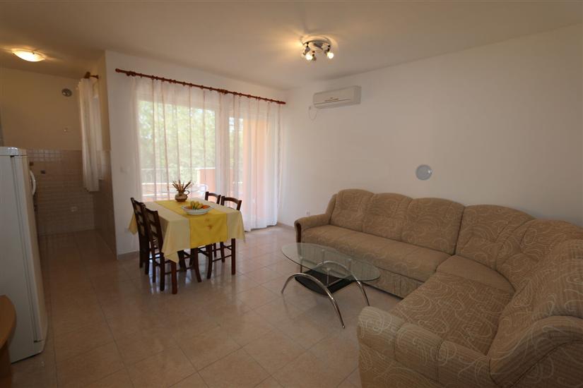 Apartment A2, for 6 persons
