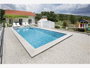 House Stjepan Krušvar, Size 75.00 m2, Accommodation with pool, Airline distance to town centre 600 m