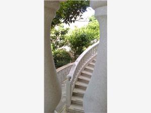 Apartma Srednjedalmatinski otoki,Rezerviraj  Anita Od 60 €