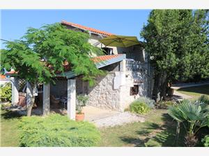 House Luni Silo - island Krk, Size 56.00 m2, Airline distance to town centre 300 m
