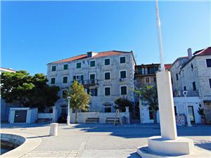 Appartement Midden Dalmatische eilanden,Reserveren  Ljerka Vanaf 114 €