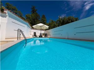 Appartement Villa Zdenka Riviera de Rijeka et Crikvenica, Superficie 130,00 m2, Hébergement avec piscine, Distance (vol d'oiseau) jusqu'au centre ville 900 m