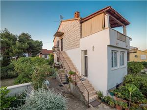 Appartement Midden Dalmatische eilanden,Reserveren  Domina Vanaf 100 €