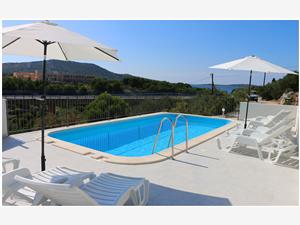 Accommodatie met zwembad Sibenik Riviera,Reserveren  Huljev Vanaf 120 €