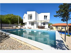 Kuća za odmor Villa Sunrise Dobrinj - otok Krk, Kvadratura 125,00 m2, Smještaj s bazenom