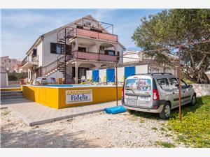 Accommodatie met zwembad Split en Trogir Riviera,Reserveren  Fidelis Vanaf 79 €
