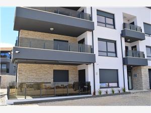 Apartmaj NINA Medulin, Kvadratura 60,00 m2, Namestitev z bazenom, Oddaljenost od morja 100 m