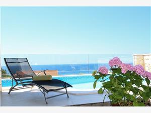 Accommodatie met zwembad Sibenik Riviera,Reserveren  Adriana Vanaf 514 €