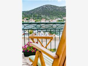 Vakantie huizen Split en Trogir Riviera,Reserveren  Lala Vanaf 100 €