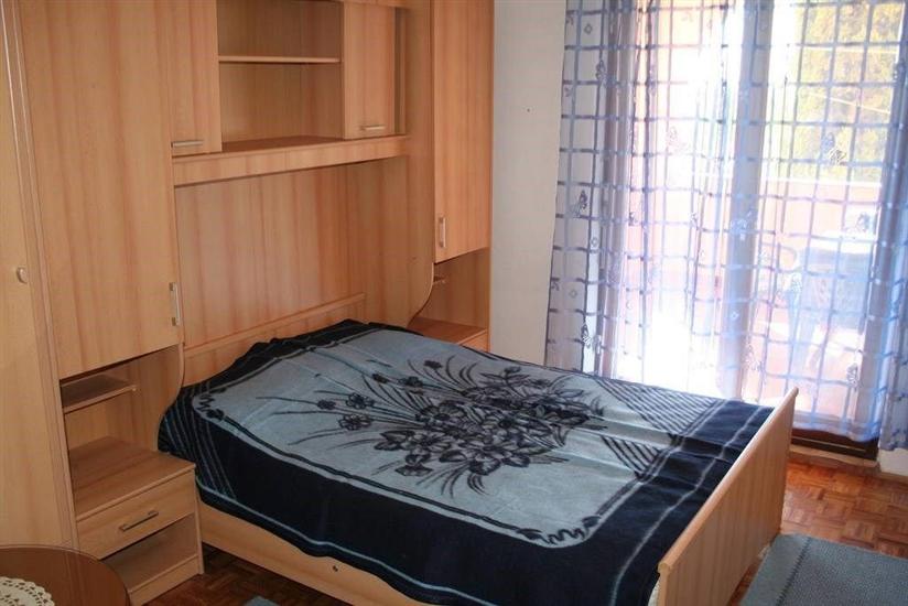 Apartment A2, for 8 persons