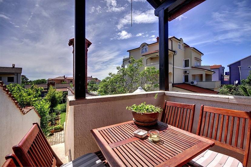 Apartments Villa Delia 16841 Medulin, Blue