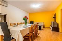 Apartment A1, for 8 persons