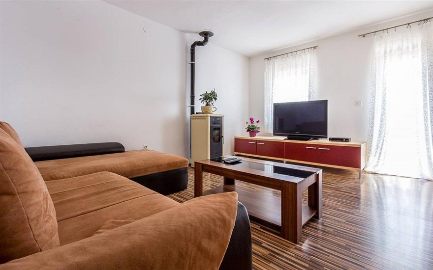 Apartment A1, for 8 persons