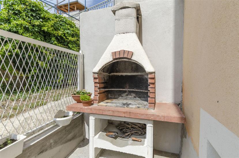 Apartments Dasa 41342 Primosten, Sibenik