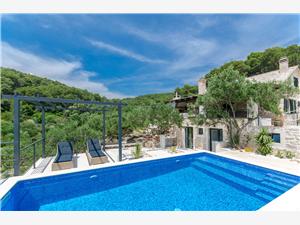 Villa Rokova Vala Midden Dalmatische eilanden, Stenen huize, Afgelegen huis, Kwadratuur 110,00 m2