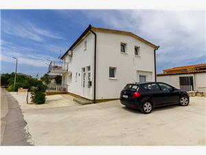 Apartment Split and Trogir riviera,Book  Anda From 58 €